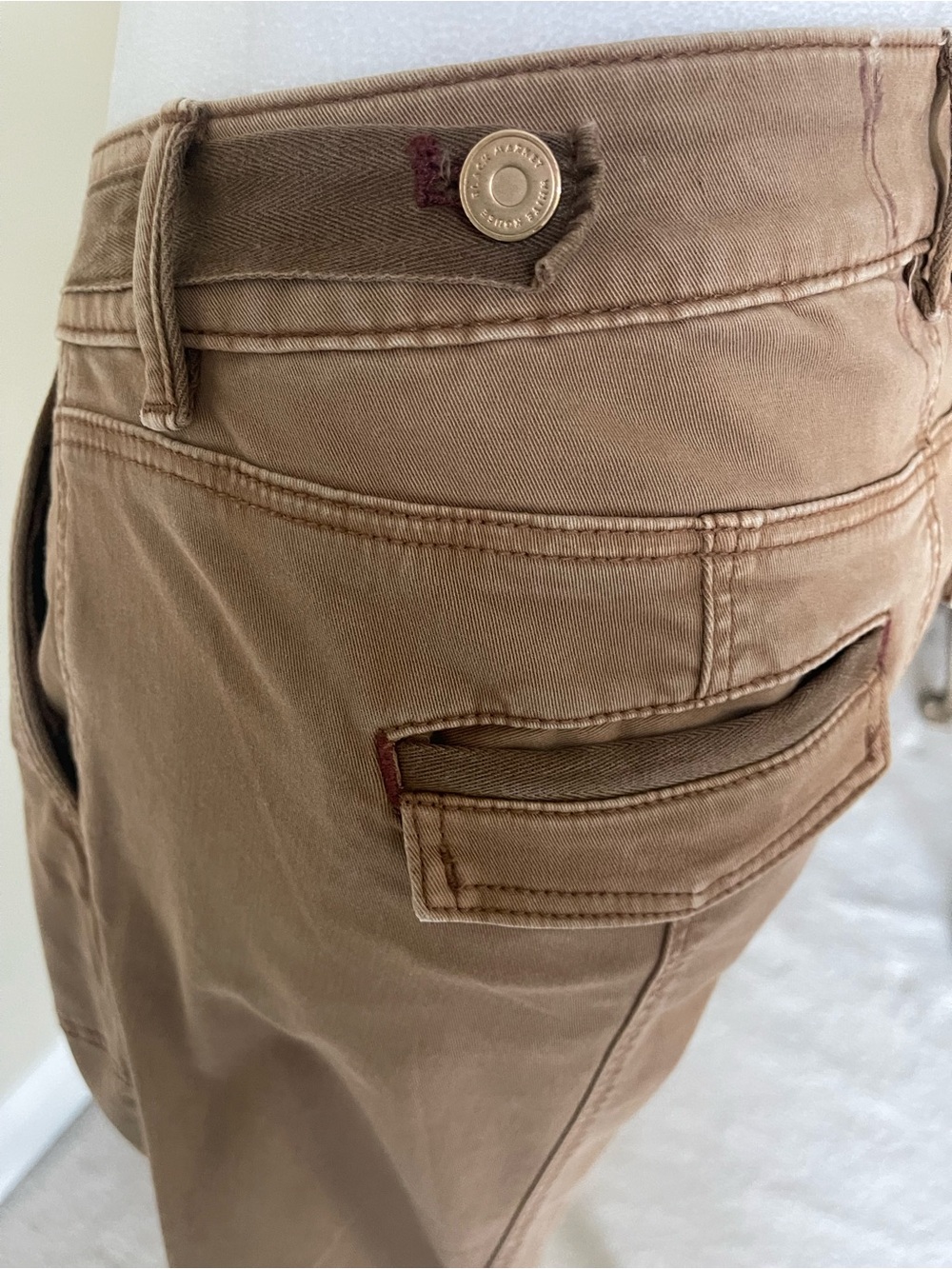 White House Black market Women’s Utility Light Brown Slim Ankle Pants EUC Size 4 - Picture 4 of 8